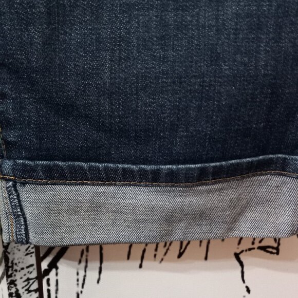 denim capris with cuff - Picture 2 of 3